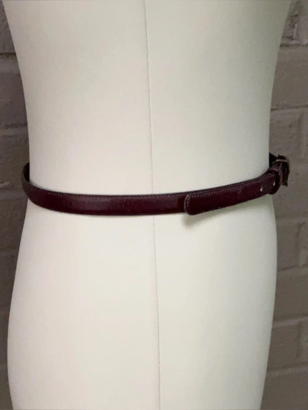 Etienne Aigner Vintage 1/2 inch Leather Belt with Gold-Tone Logo Buckle
